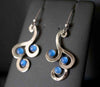 Orecchini Kyma (Onde) - Argentato con Agate Blu