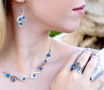 Orecchini Kyma (Onde) - Argentato con Agate Blu