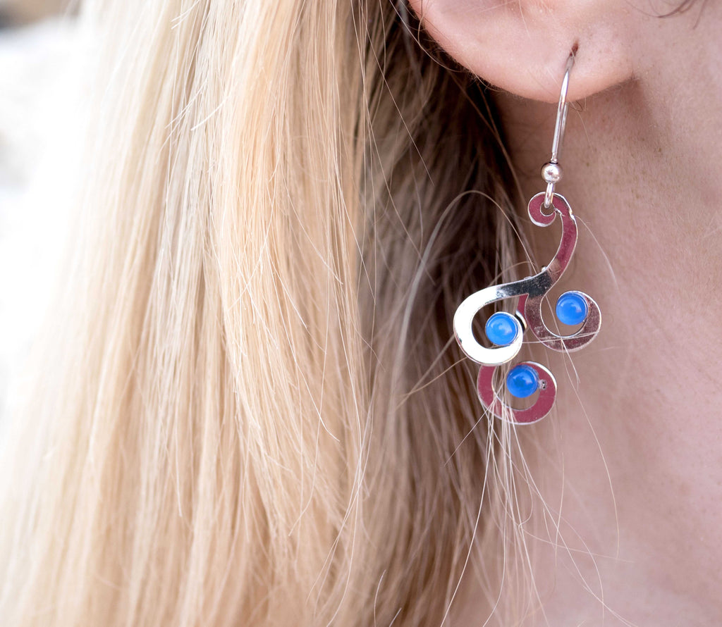 Orecchini Kyma (Onde) - Argentato con Agate Blu